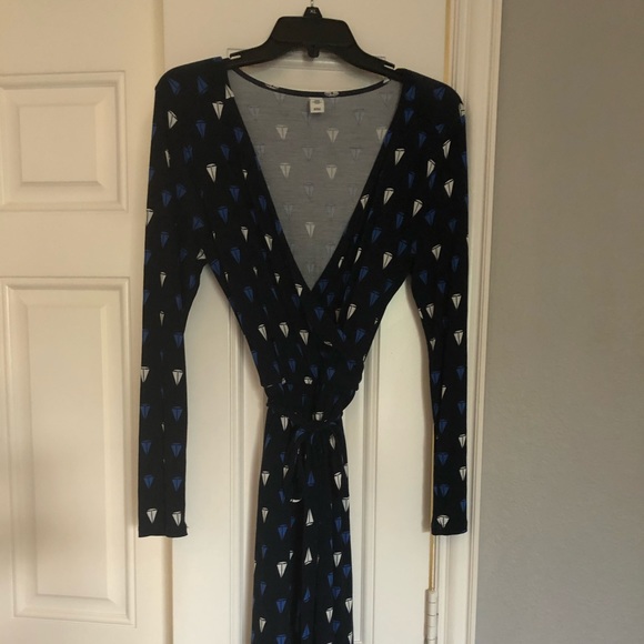 Women dresses - Picture 2 of 9